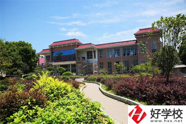 懷化共有多少所中職學(xué)校？中職有什么優(yōu)勢？