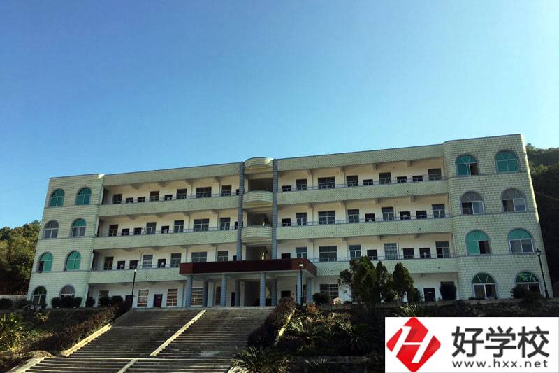 岳陽市新青年職業(yè)技術(shù)學(xué)校就業(yè)情況如何？