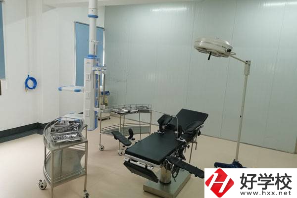 衡陽哪所職高有口腔修復(fù)工藝專業(yè)？推薦就業(yè)機會嗎？