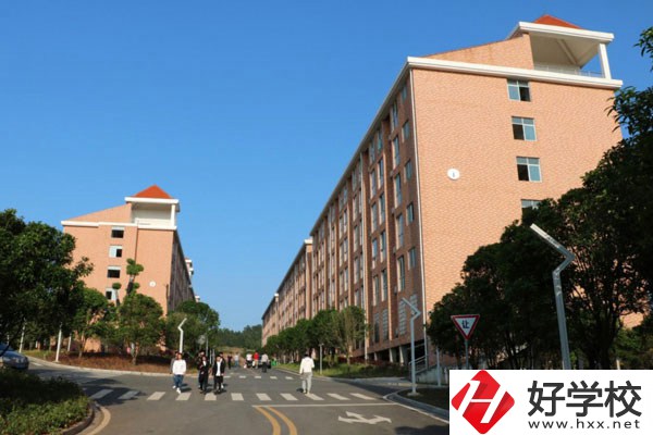 想在湖南省就讀的五年制公辦大專學(xué)校？看看這兩所學(xué)校