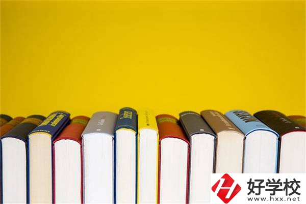 在湖南“晚熟”的孩子該何去何從？該怎么擇校？