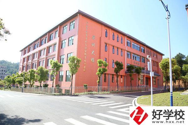 郴州汝城有環(huán)境設(shè)施好的中專學(xué)校嗎？