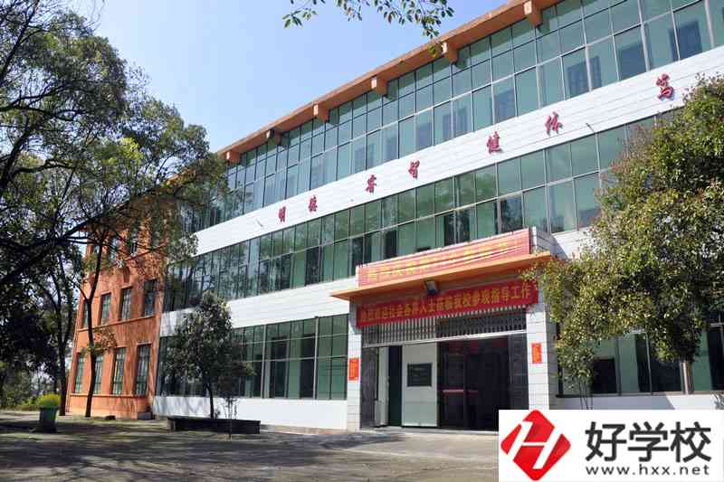衡陽蔡倫科技中等職業(yè)學(xué)校有哪些招生專業(yè)？如何收費(fèi)？