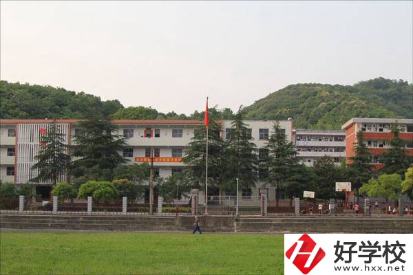 岳陽就業(yè)率高的中專有哪些？學(xué)校有什么辦學(xué)特色？