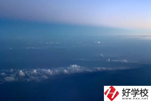 衡陽(yáng)市信息網(wǎng)絡(luò)工程學(xué)校有哪些招生專(zhuān)業(yè)?教學(xué)設(shè)備怎么樣?