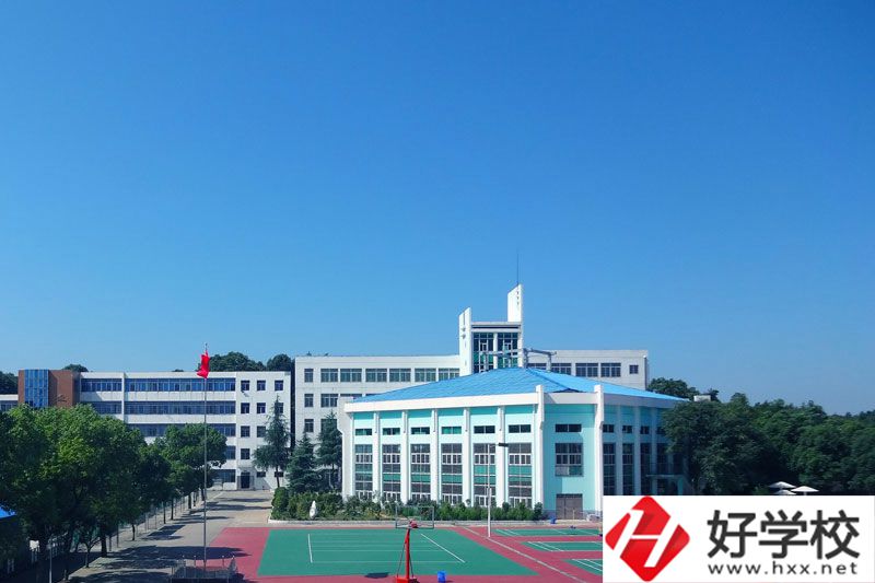 岳陽中岳經(jīng)貿(mào)職業(yè)技術學校怎么樣？有哪些辦學特色？