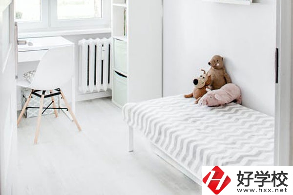 郴州科龍職業(yè)技術(shù)學(xué)校宿舍怎么樣？環(huán)境好不好？