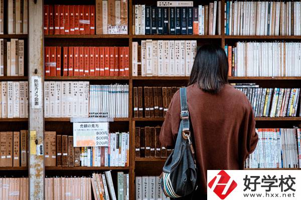 南岳區(qū)職業(yè)中等專業(yè)學(xué)校環(huán)境好不好，宿舍怎么樣？