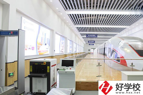 湖南華中交通技工學(xué)校有什么特色專業(yè)？