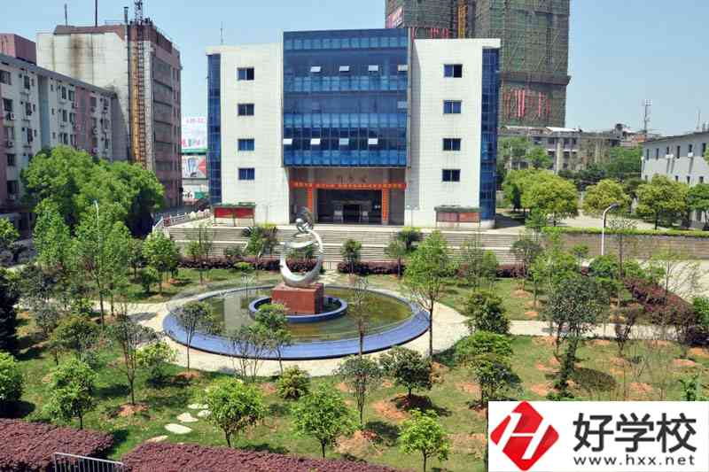 湖南省耒陽師范學(xué)校有哪些專業(yè)？就業(yè)前景怎么樣？