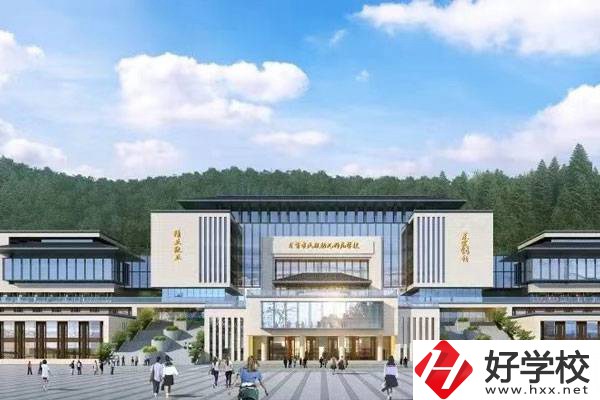 吉首市有哪些公辦中專？