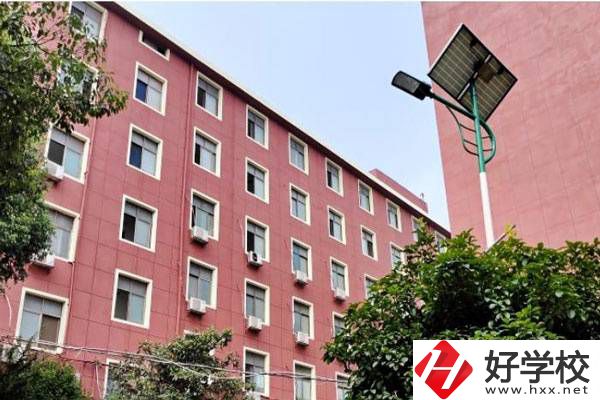 益陽市第一職業(yè)中專學(xué)校是重點學(xué)校嗎？升學(xué)率高嗎？