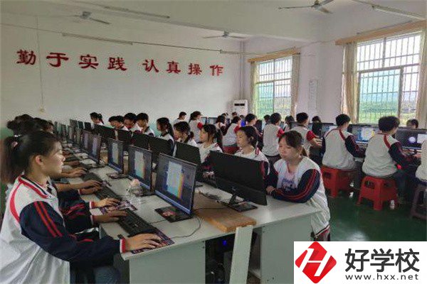 永州技校的學(xué)費(fèi)一般是多少？有什么優(yōu)惠政策？