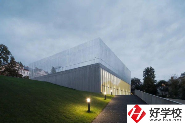 益陽哪些公辦中專比較好？它們有哪些特色專業(yè)？