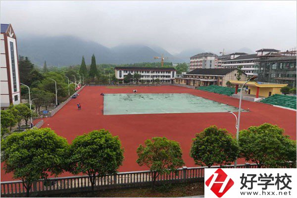 邵陽電商中專有哪些？管理如何？