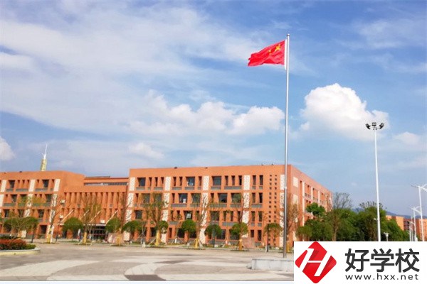 懷化有沒有師范職校？學(xué)校如何報(bào)考錄??？