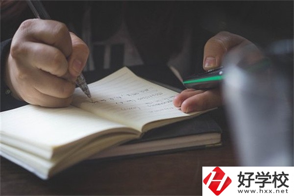 湖南職校讀3+2好還是五年一貫制好？