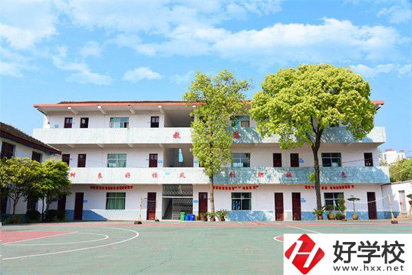 懷化市新華職業(yè)學(xué)校有什么專業(yè)？哪些專業(yè)比較好？