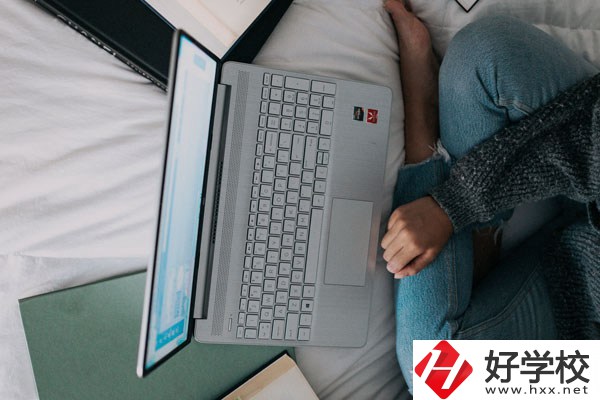 湖南省道縣師范學(xué)校好不好？什么專業(yè)女生最多？