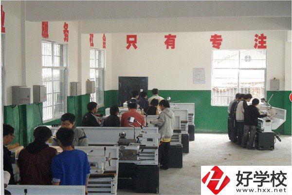 懷化的公辦職高有哪些？可以免學(xué)費(fèi)嗎？