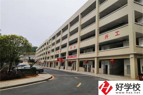 臨武縣職業(yè)中專有哪些專業(yè)？哪個(gè)專業(yè)比較好？
