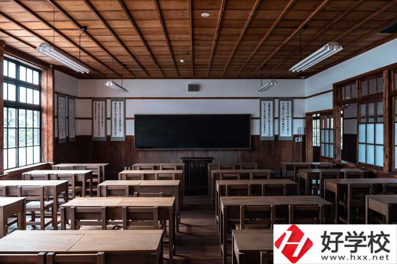 湖南省澧縣職業(yè)中專學(xué)校有哪些專業(yè)？學(xué)費(fèi)貴不貴？6.jpg