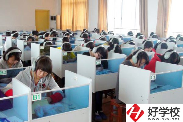常德女子外語學校實訓(xùn)室