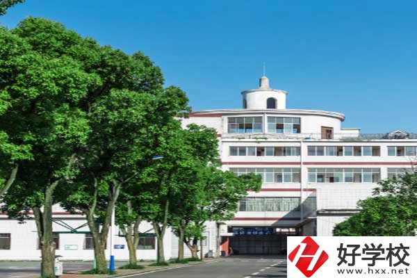 益陽市綜合職業(yè)中專好不好？校園環(huán)境怎么樣？