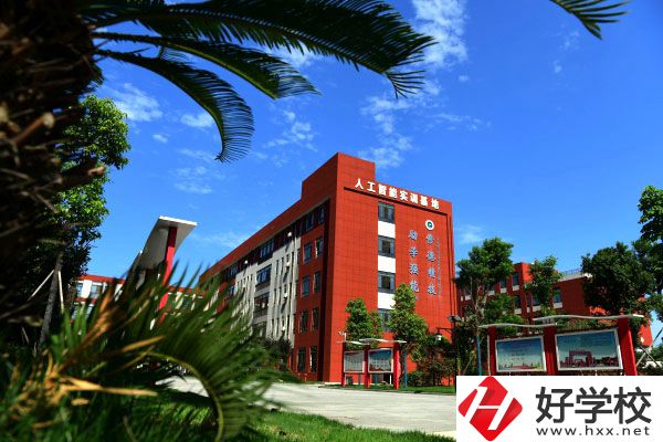 華容縣職業(yè)中專好不好？有什么推薦專業(yè)？