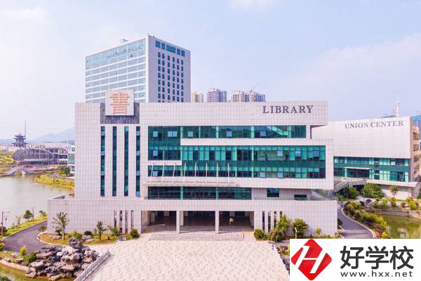 長沙學(xué)外語讀什么職校好？有什么辦學(xué)優(yōu)勢？