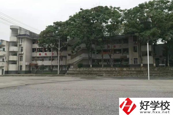 長沙市中等城鄉(xiāng)建設(shè)職業(yè)技術(shù)學(xué)校宿舍環(huán)境怎么樣？