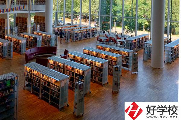永州市綜合職業(yè)中等專業(yè)學(xué)校有什么專業(yè)？