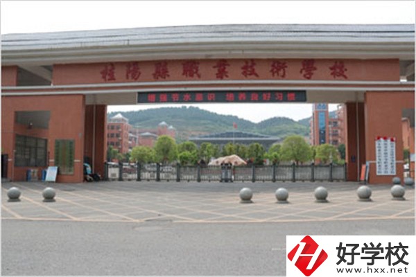 郴州排名前三的中專是哪幾所？有什么辦學(xué)優(yōu)勢(shì)？