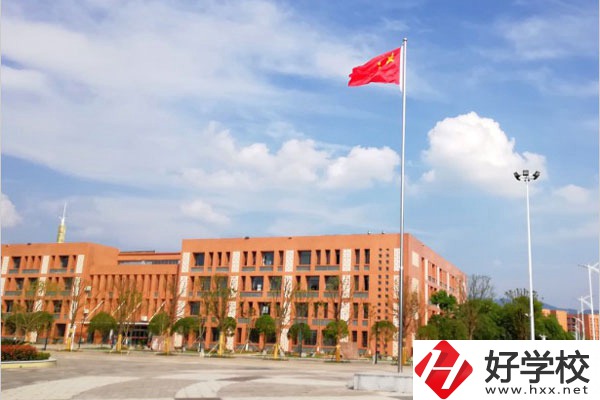 懷化師范高等?？茖W(xué)校(中職部)教學(xué)樓