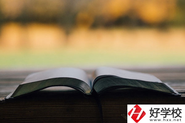 寧遠(yuǎn)縣九峰職業(yè)中專學(xué)校好不好？宿舍怎么樣？