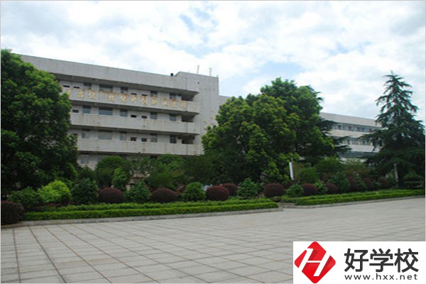 郴州有什么好的職校？會安排實習嗎？