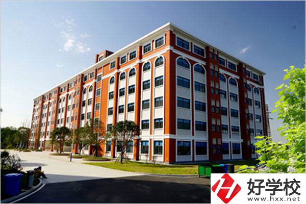 長沙中南藝術(shù)學(xué)校的熱門專業(yè)是哪些？