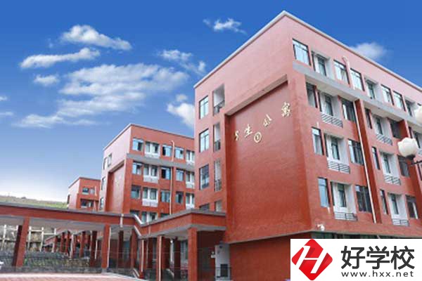 湘西哪所學?？梢詫W習汽車維修專業(yè)？招生人數(shù)多嗎？