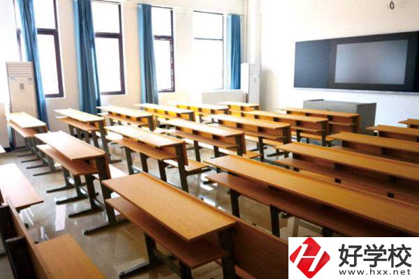 湖南省陶瓷技師學(xué)院教室