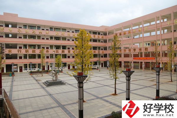 祁陽(yáng)縣職業(yè)中等專業(yè)學(xué)校好不好？宿舍好不好？