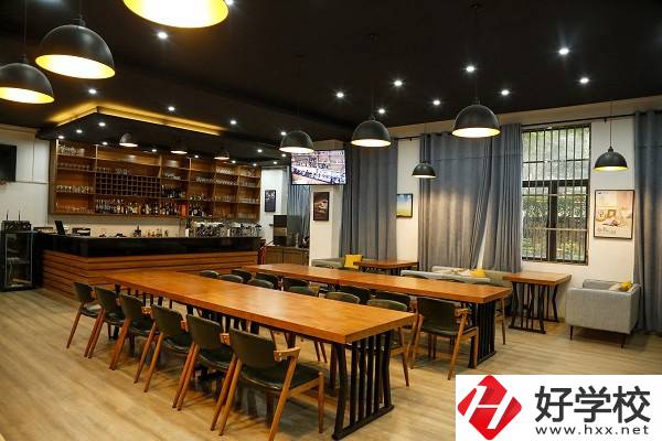 湖南比較好的中專烹飪學(xué)校有哪些？