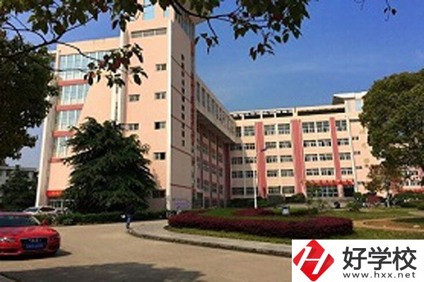 長(zhǎng)沙市現(xiàn)代服務(wù)職業(yè)中專學(xué)校發(fā)展如何？