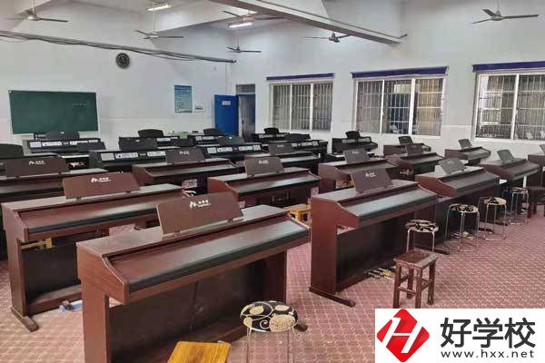 岳陽市第一職業(yè)中等專業(yè)學(xué)校怎么樣？得過哪些榮譽(yù)？