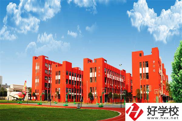 長(zhǎng)沙開(kāi)福區(qū)共有幾所中職學(xué)校？有沒(méi)有公辦的？