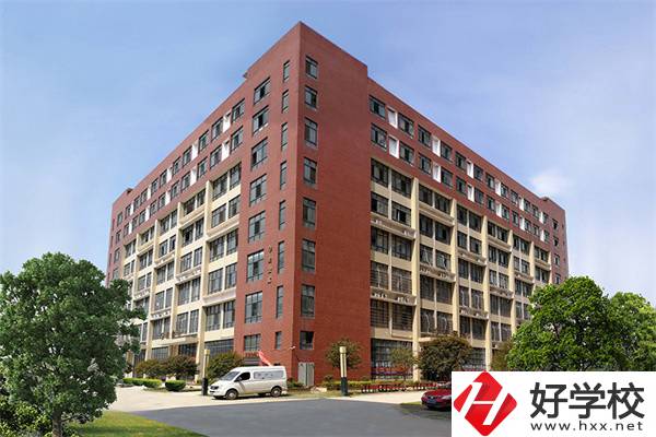 長(zhǎng)沙排名前三的民辦技校有哪些？辦學(xué)條件怎么樣？