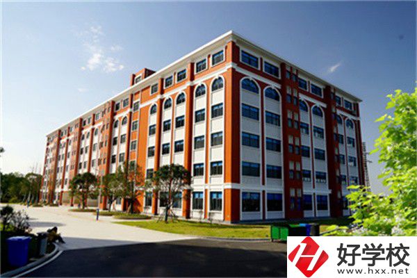 長沙開設(shè)了舞蹈專業(yè)的民辦中專有哪些？