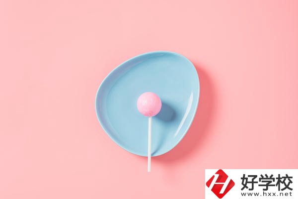 岳陽(yáng)市網(wǎng)絡(luò)工程職業(yè)技術(shù)學(xué)校有什么專業(yè)？就業(yè)前景好不好？