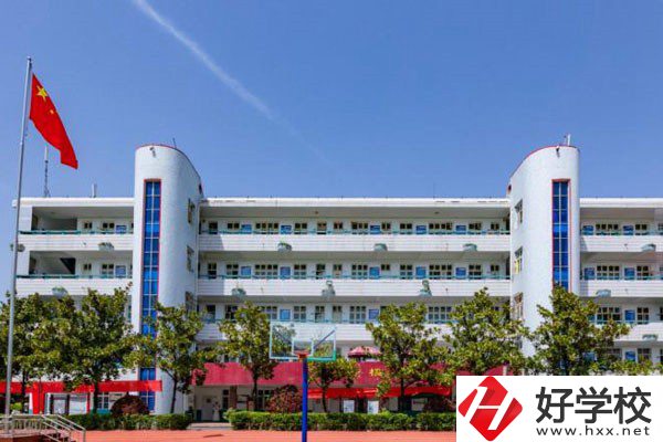 株洲軌道交通職業(yè)技術(shù)學(xué)校位置在哪里？乘車路線有哪些？