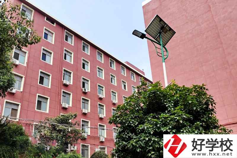 益陽市第一職業(yè)中專學(xué)校好不好？辦學(xué)條件怎么樣？