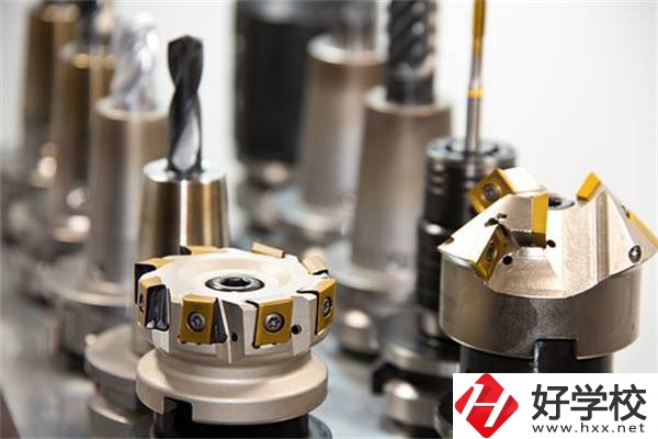 衡陽技校學(xué)什么專業(yè)比較好？